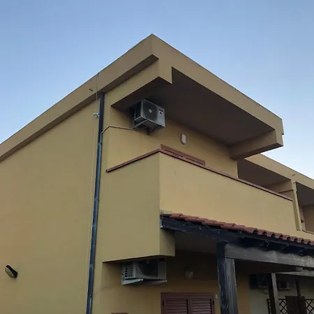 Piscina Sul Mare * ميلاتسو