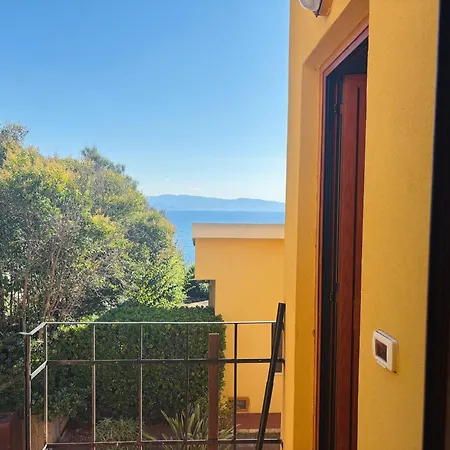 Piscina Sul Mare Milazzo